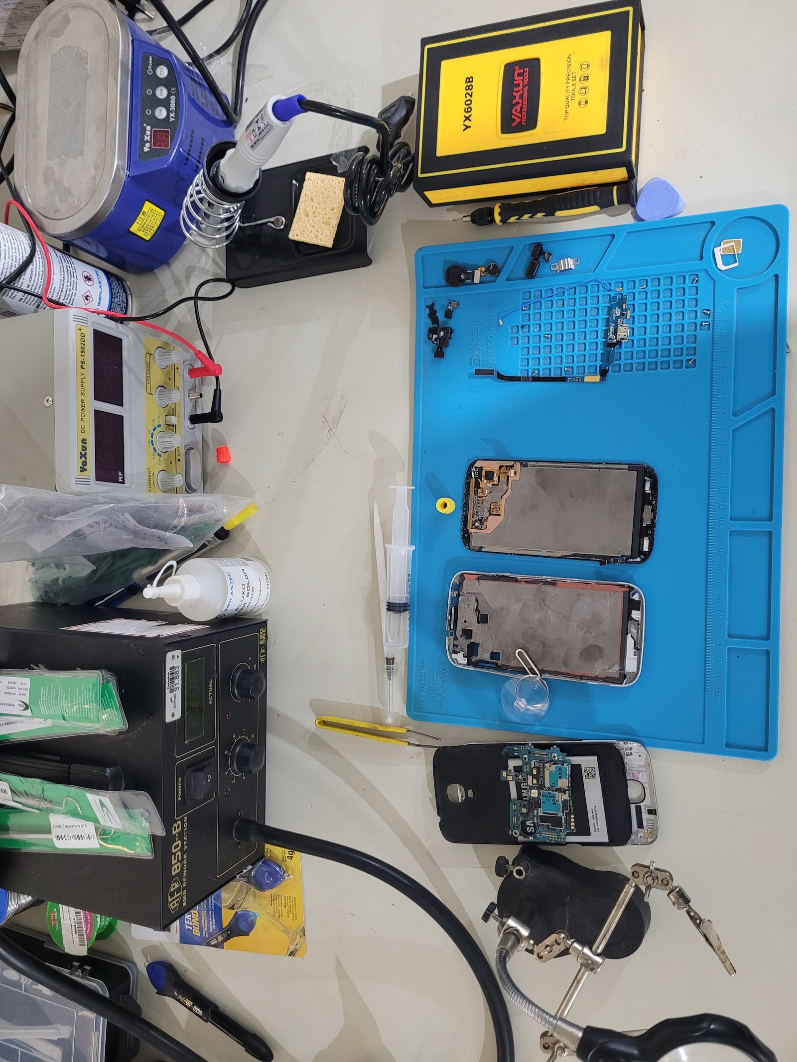 Aula de Reparo e Manutenção de Smartphones