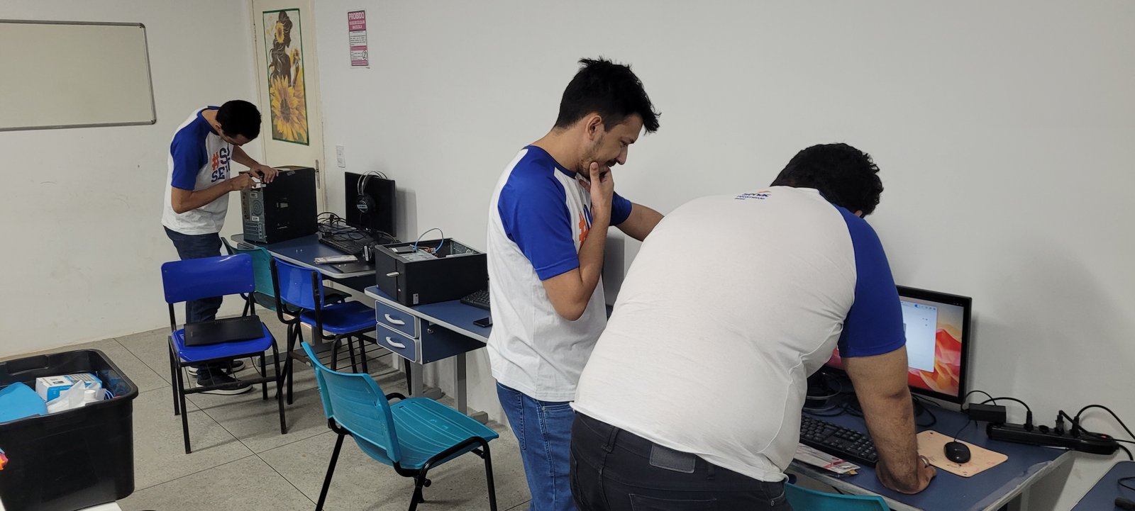 Aula de Reparo e Manutenção de Computadores